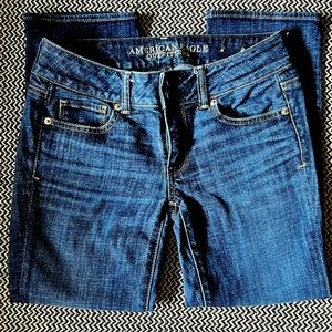American Eagle Artist Crop Stretch size 2 jeans